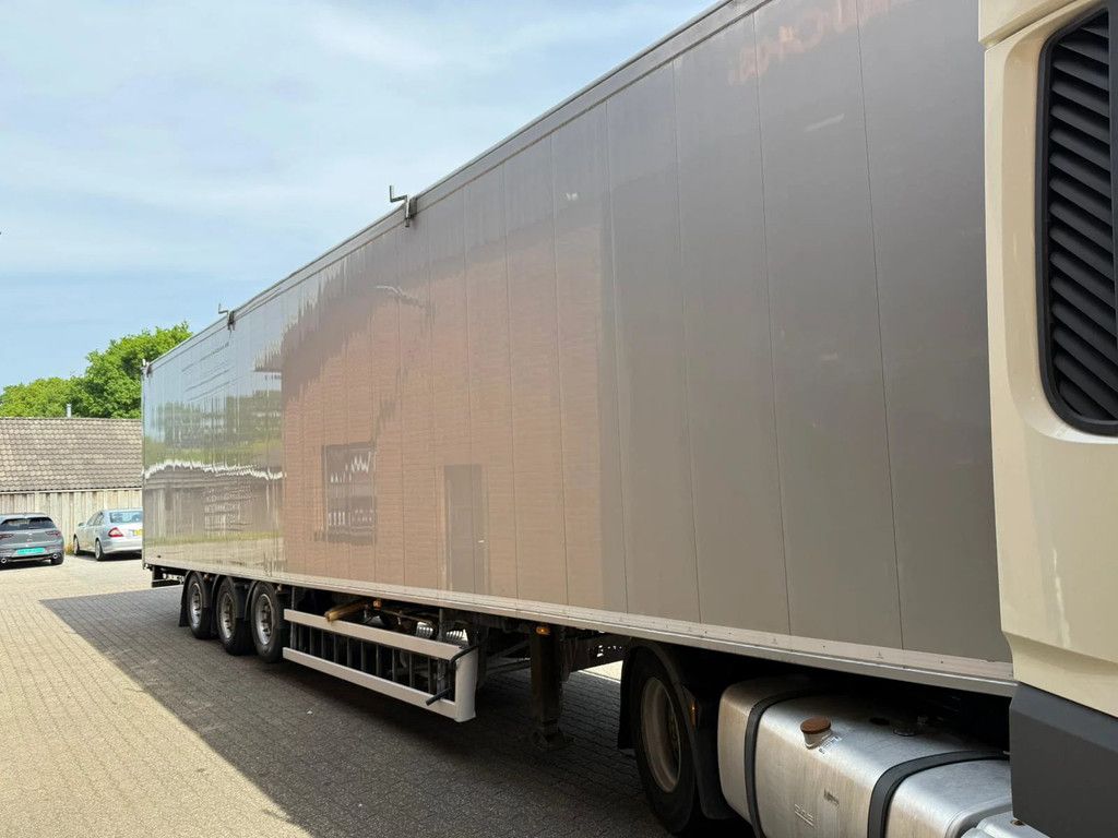 Knapen Trailers 96m3 Liftas Cargo Floor 10MM 2 year old! Afstandsbediening Metallic APK 12-2026
