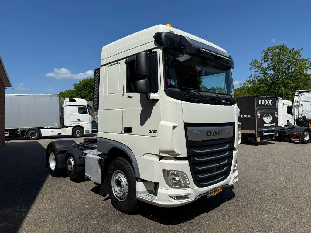 DAF XF 480 6X2 FTP Space Cab Midlift Standairco Alcoa 420.282KM NL Truck
