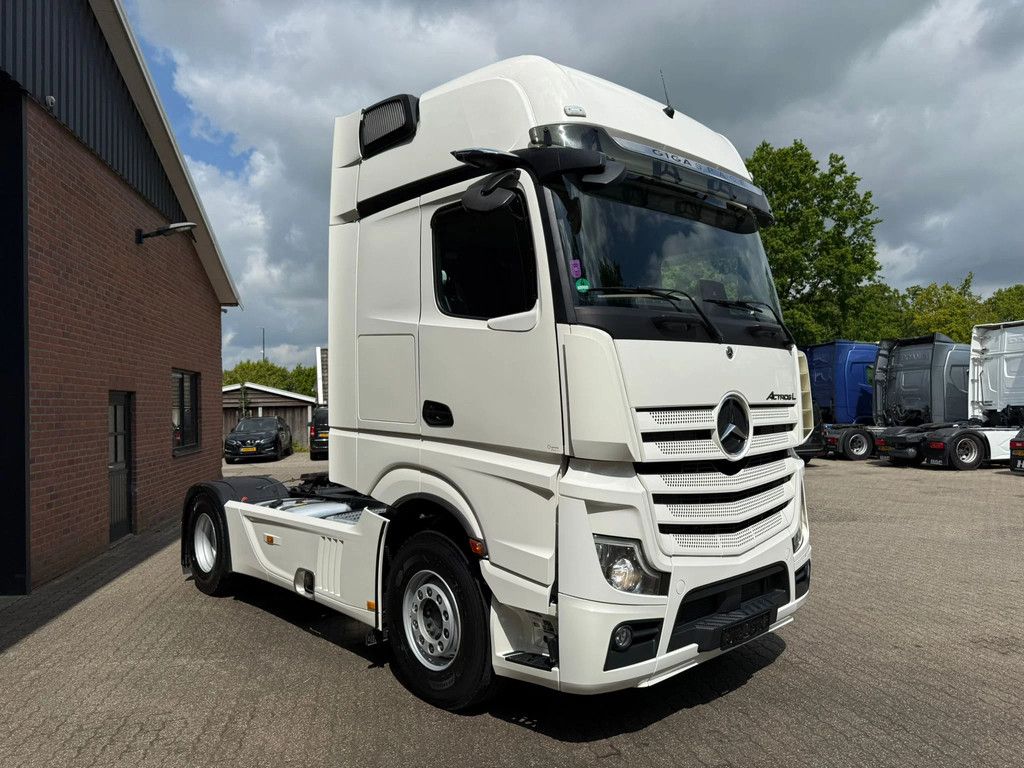 Mercedes-Benz Actros 1845 L Gigaspace 2x tank Standairco Smarttacho 2! 373.281KM NL Truck