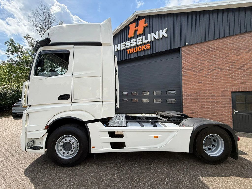 Mercedes-Benz Actros 1845 L Gigaspace 2x tank Standairco Smarttacho 2! 373.281KM NL Truck