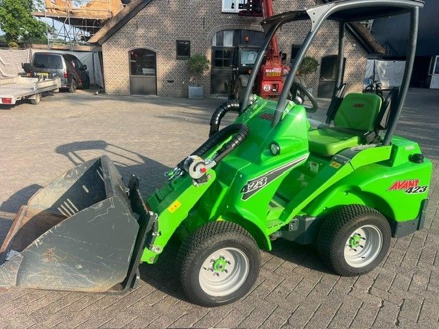 Demo Avant 423 minishovel 1080 kgs