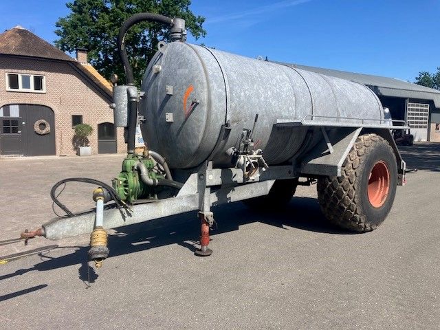 Gebruikte JAKO 8000 watertank