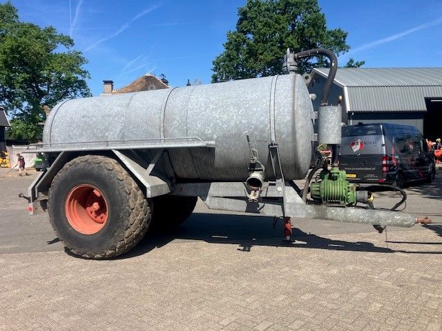 Gebruikte JAKO 8000 watertank