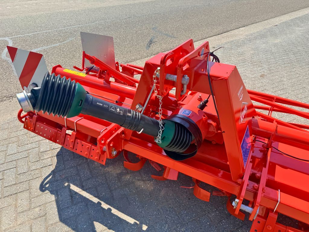 Kuhn EL122-280 Frees met Kooirol