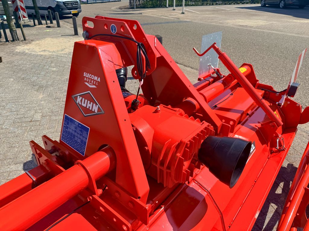 Kuhn EL122-280 Frees met Kooirol