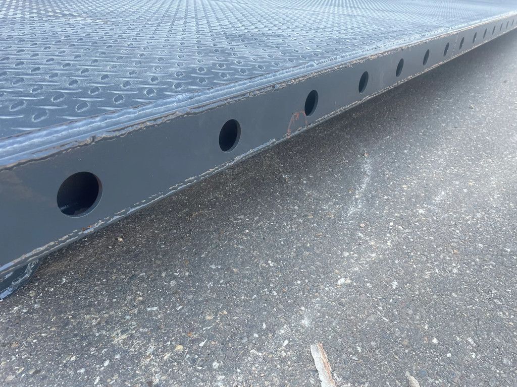 Swinkels containers plateau 6.00 M kopschot hoogte : 1,50 M Haken 1,46 M