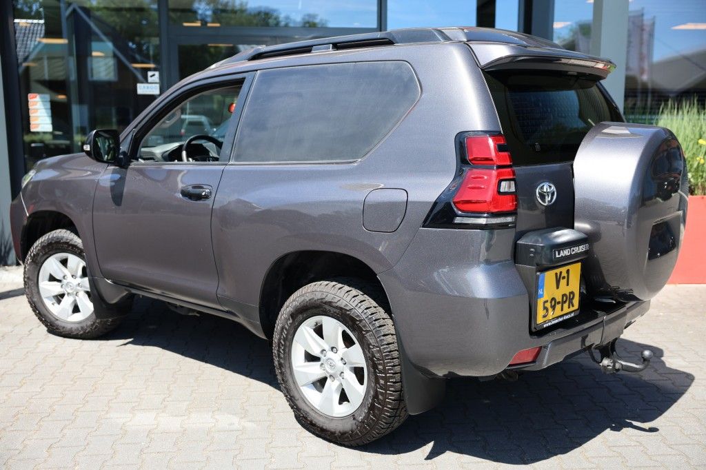 Toyota Landcruiser 150 2.8 D-4D 3DRS COMFORT A/T VAN