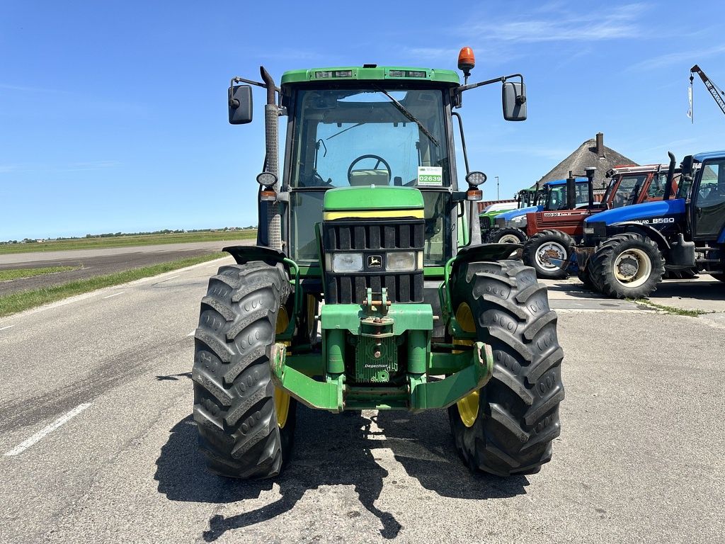 John Deere 6410