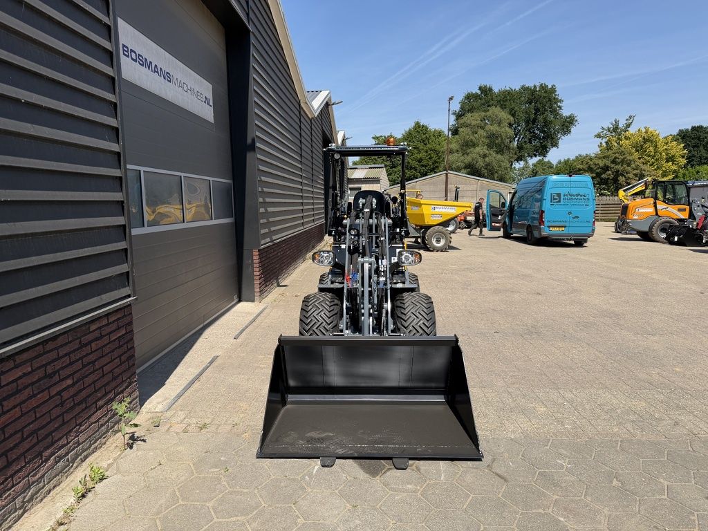 Giant G2300 HD minishovel NIEUW pro-inching
