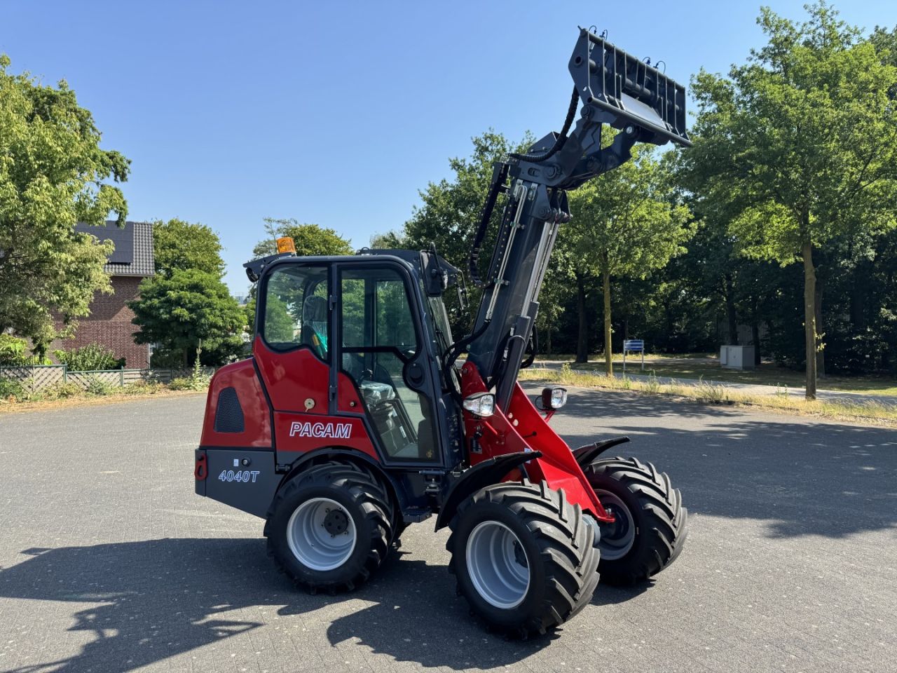 PACAM 4040T Telescopic Mini-loader