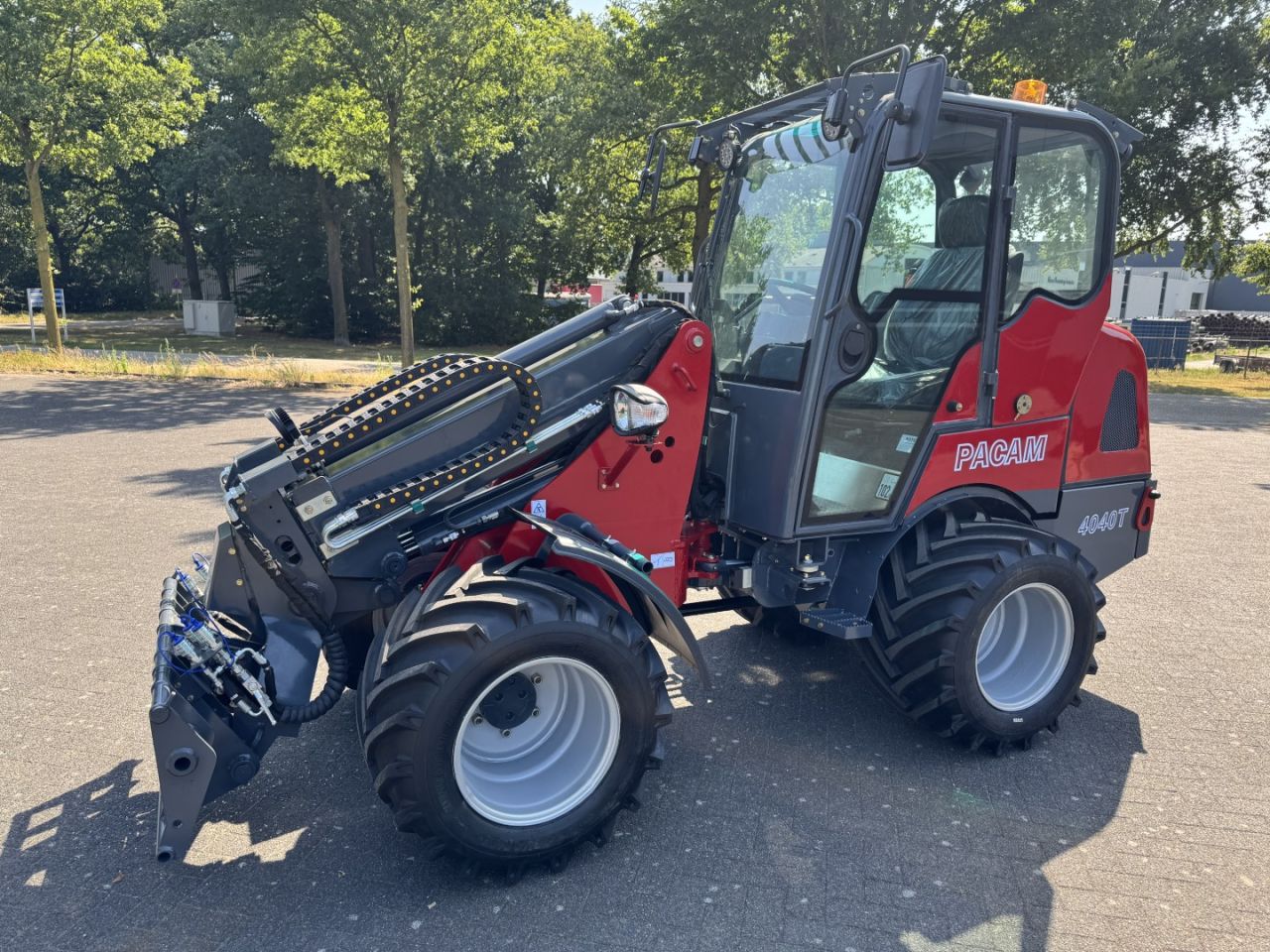 PACAM 4040T Telescopic Mini-loader