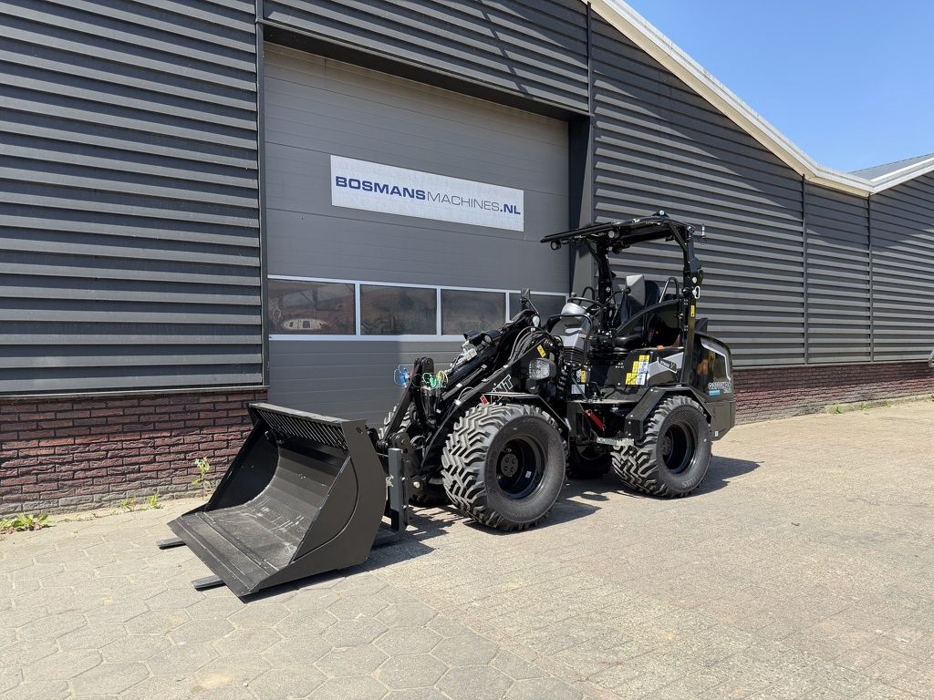 Giant G2700 X-TRA HD+ BLACK edition minishovel NIEUW