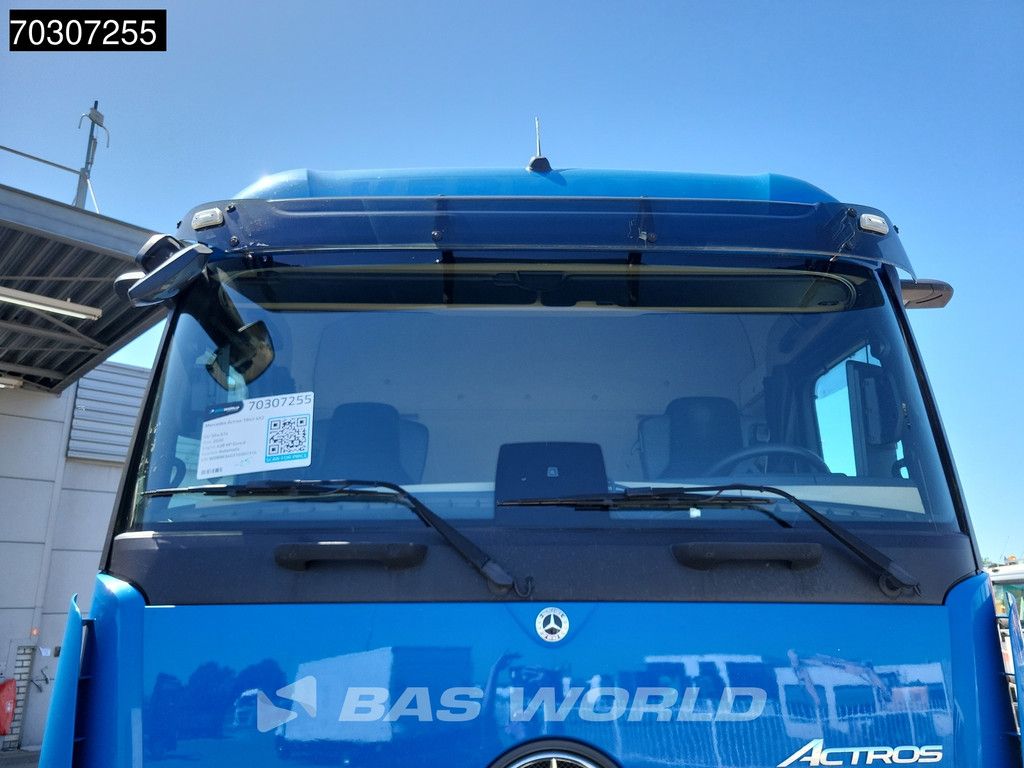 Mercedes Actros 1943 4X2 StreamSpace NL PTO