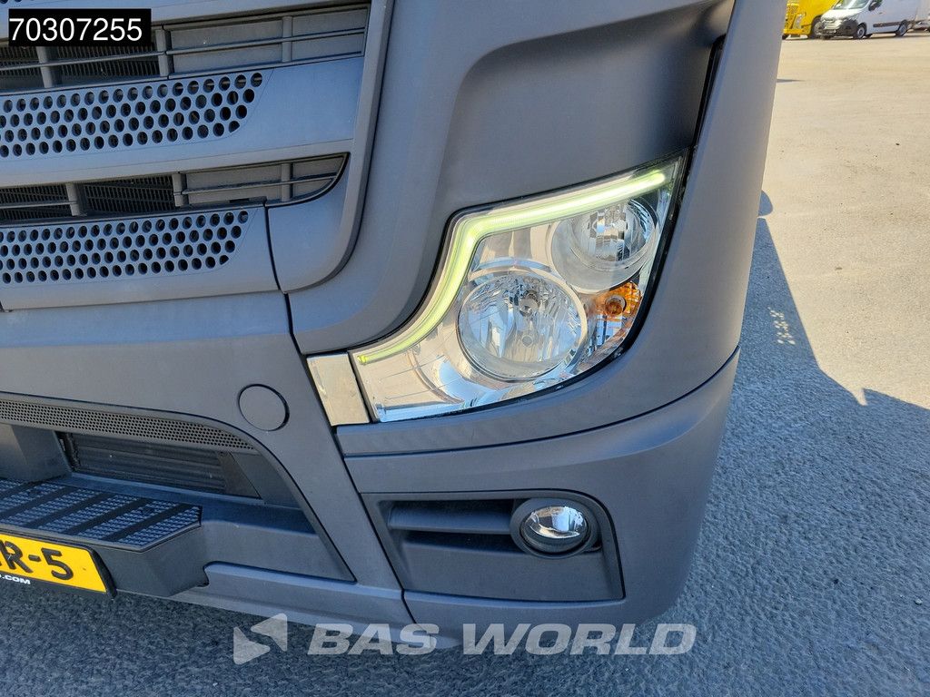 Mercedes Actros 1943 4X2 StreamSpace NL PTO