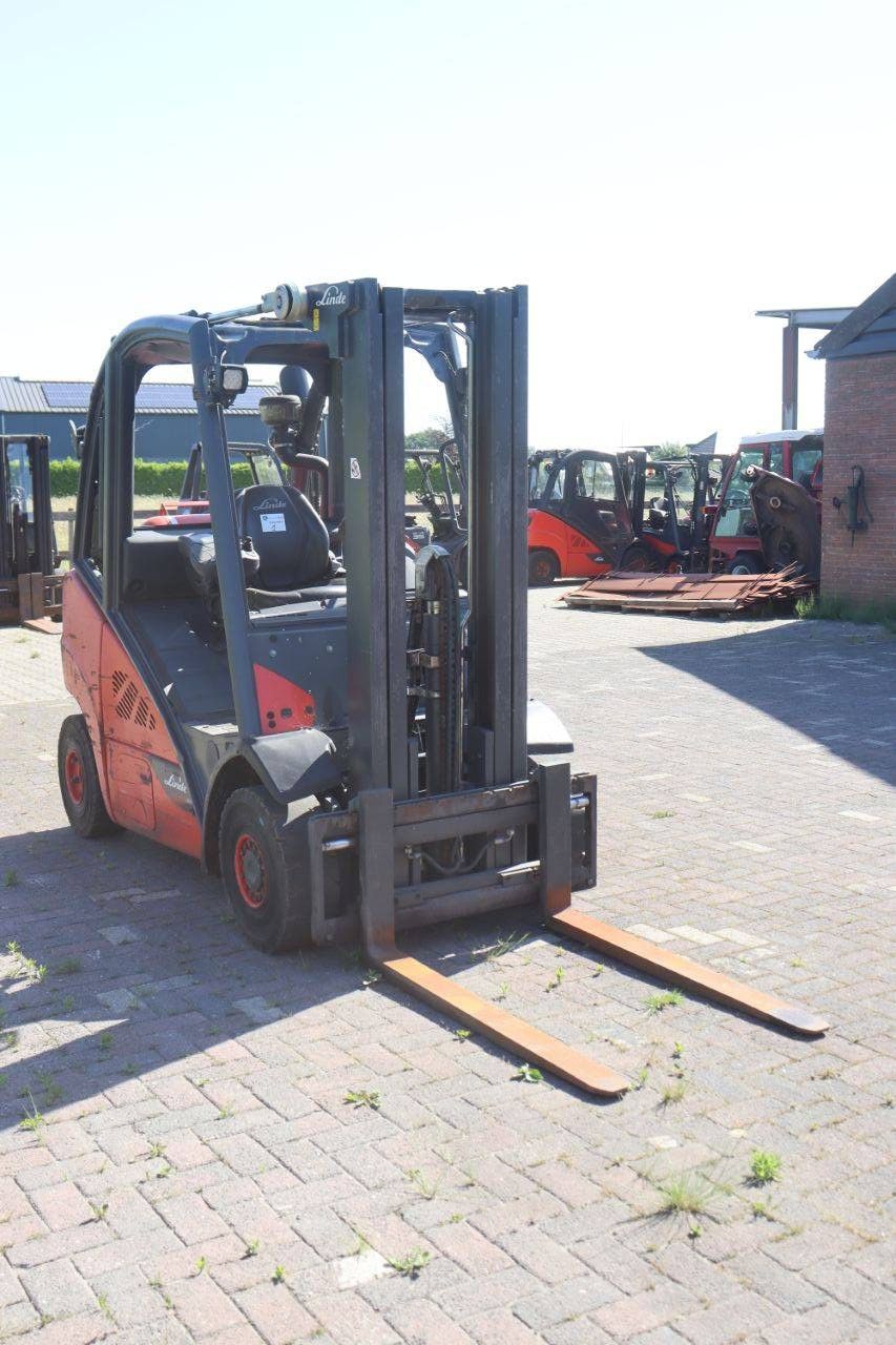 Gabelstapler Linde H25T-02 LPG 2500kg 7m 2018