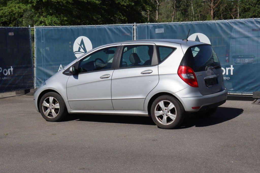 Pkw Mercedes-Benz A160 Benzin 95 PS 2011 (Margin)