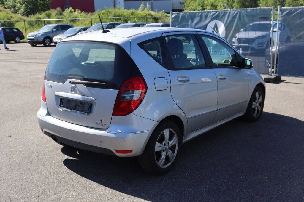 Pkw Mercedes-Benz A160 Benzin 95 PS 2011 (Margin)