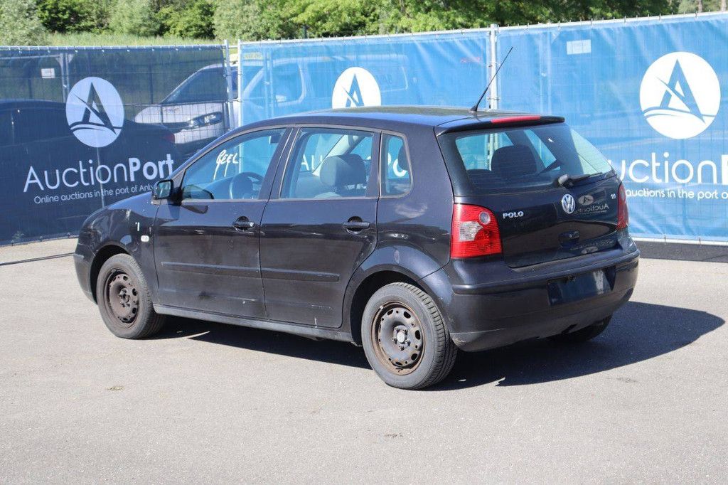 Pkw Volkswagen Polo Benzin 75 PS 2004 (Margin)