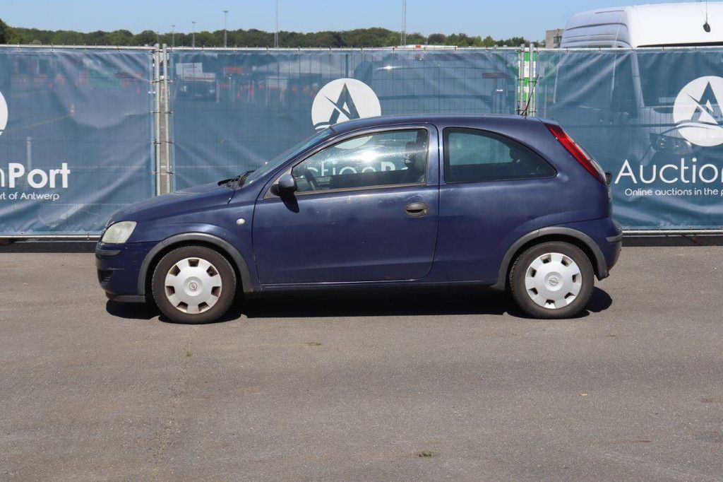 Pkw Opel Corsa Benzin 60 PS 2004 (Margin)