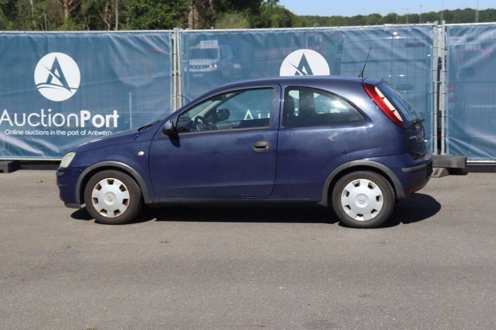 Pkw Opel Corsa Benzin 60 PS 2004 (Margin)