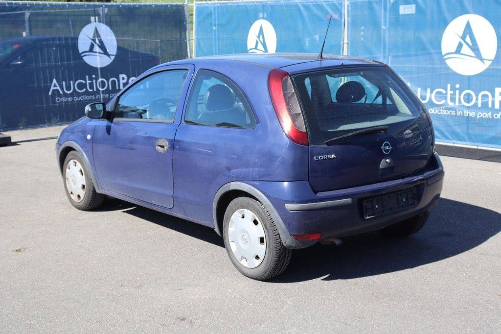 Pkw Opel Corsa Benzin 60 PS 2004 (Margin)