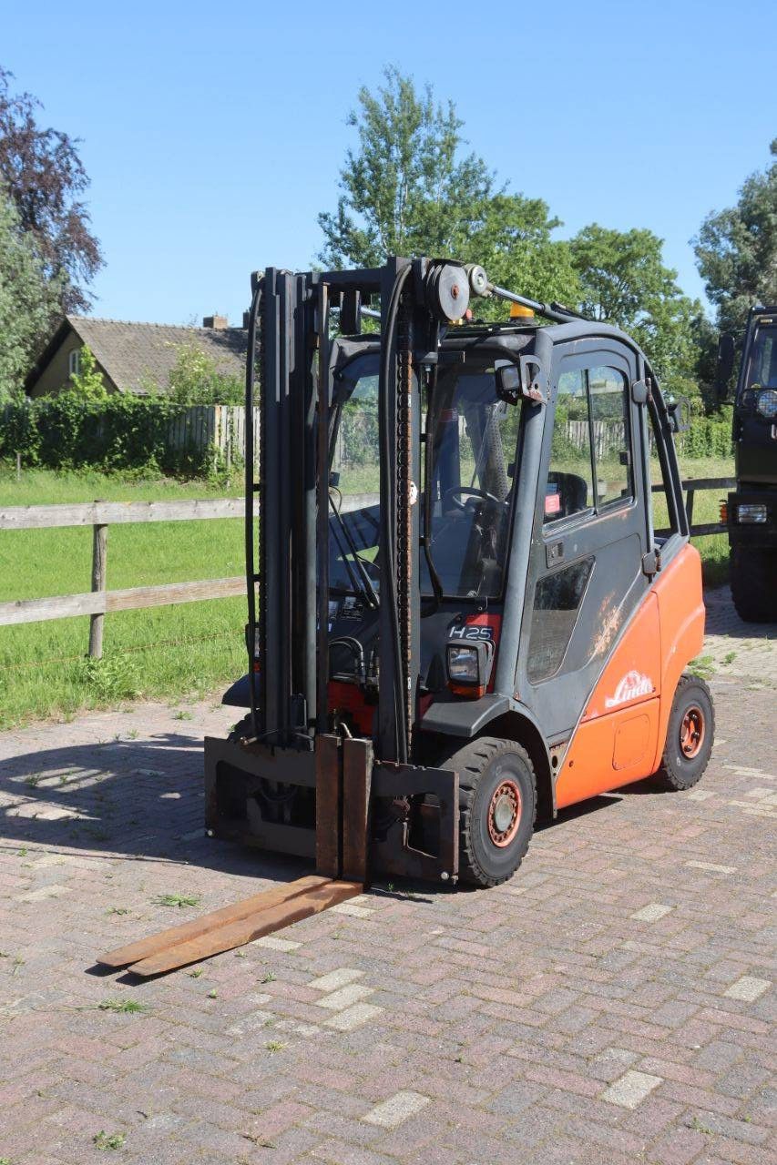 Heftruck Linde H25D Diesel 2500kg 2006