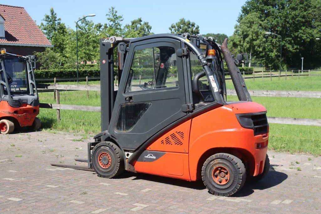 Linde H25 Diesel-Gabelstapler 2500 kg