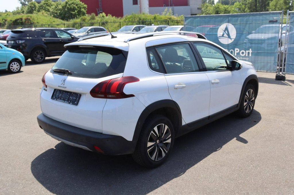 Peugeot 2008 Pkw Benzin (Marge)