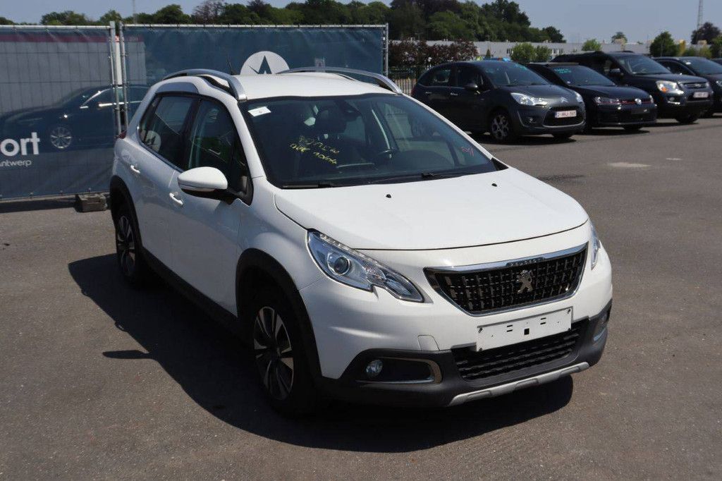 Peugeot 2008 Pkw Benzin (Marge)