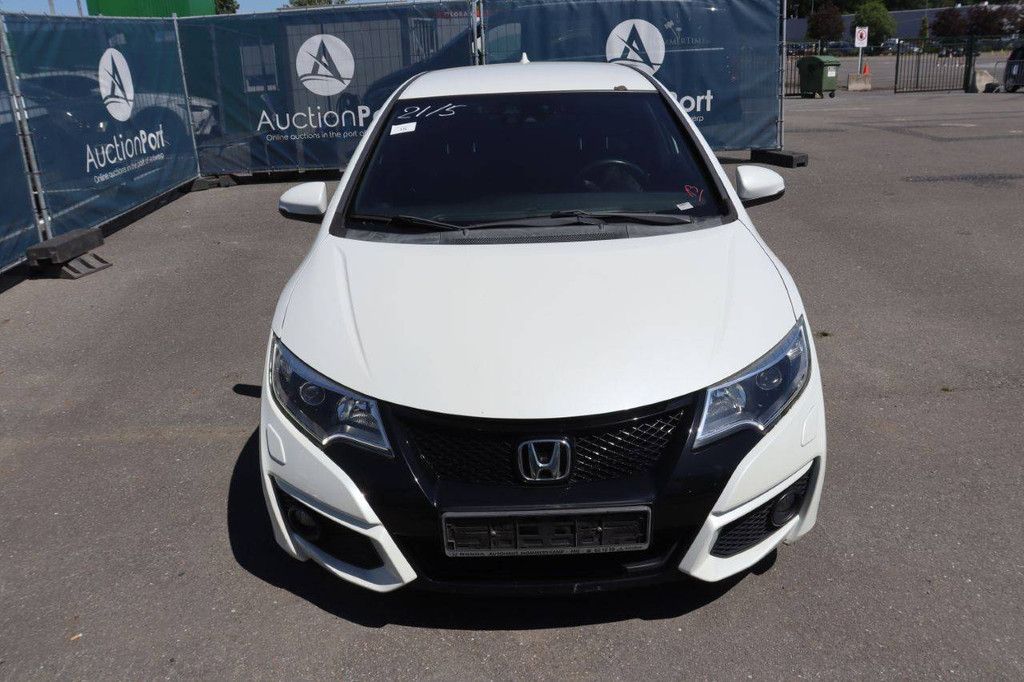 Pkw Honda Civic Benzin 142 PS 2015 (Margin)