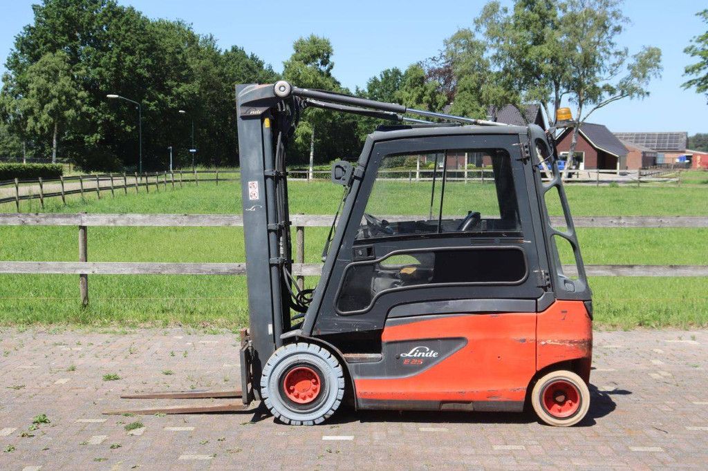 Linde E25L-01 Electric Forklift 2500kg 2017