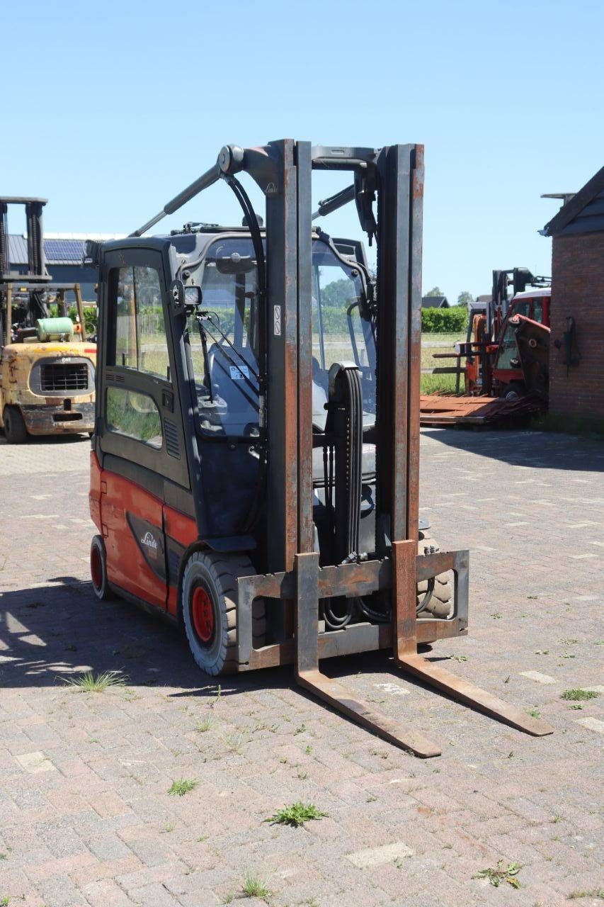 Linde E25L-01 Electric Forklift 2500kg 2017