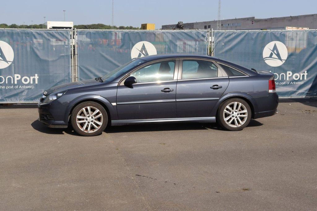 Passenger car Opel Vectra GTS Petrol 155hp 2006 (Margin)