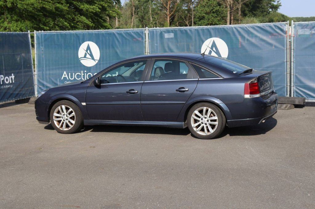 Passenger car Opel Vectra GTS Petrol 155hp 2006 (Margin)
