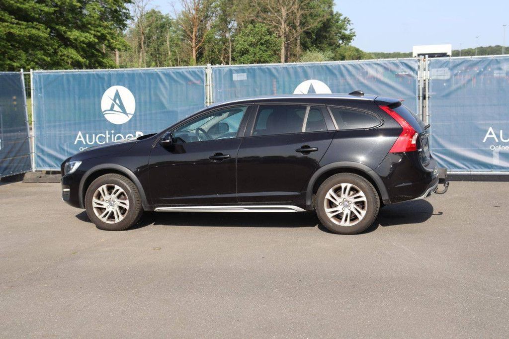 Passenger car Volvo V60 Diesel 150hp 2017 (Margin)