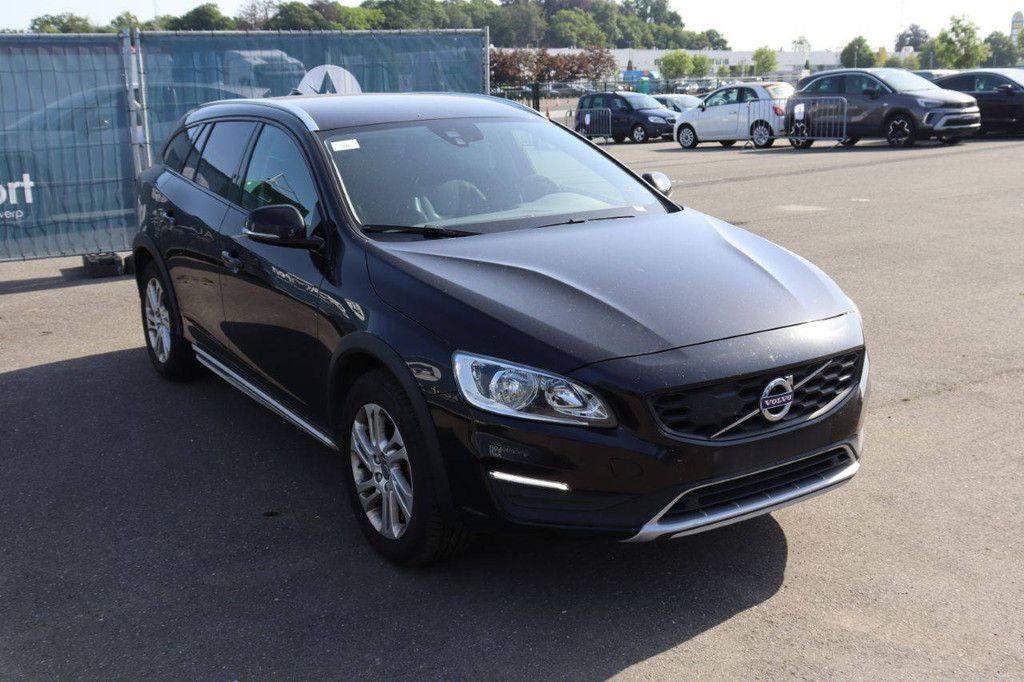 Passenger car Volvo V60 Diesel 150hp 2017 (Margin)
