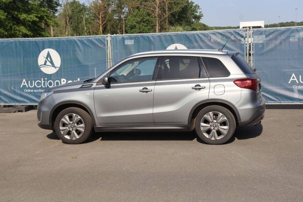 SUV Suzuki Vitara Petrol 111hp 2019 (Margin)