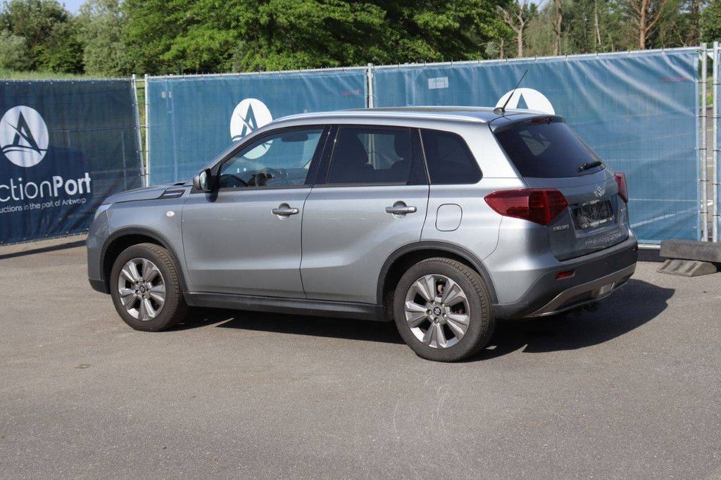 SUV Suzuki Vitara Petrol 111hp 2019 (Margin)