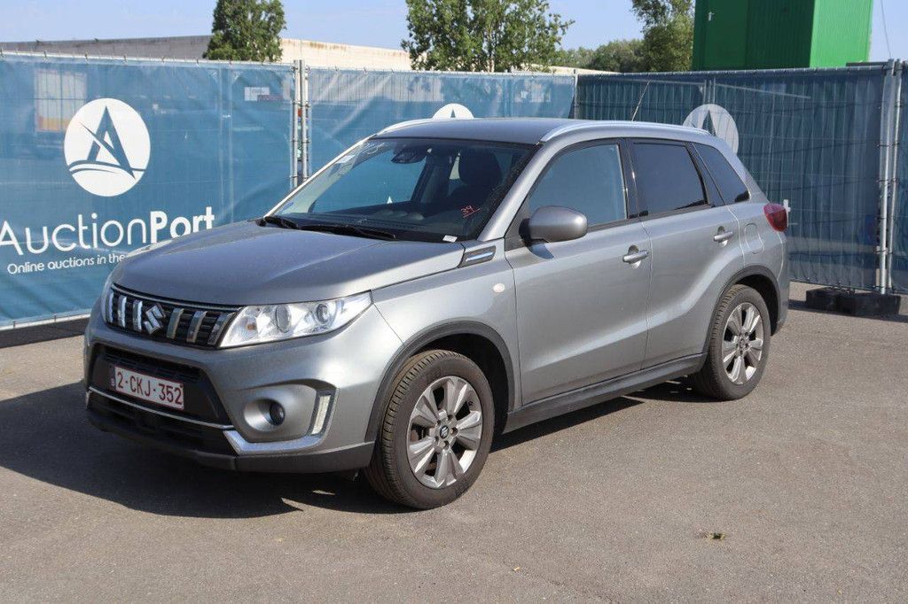 SUV Suzuki Vitara Petrol 111hp 2019 (Margin)
