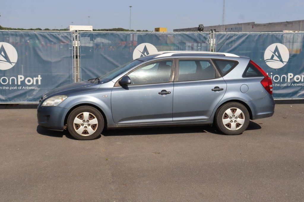 Passenger car Kia Ceed Diesel 115hp 2009 (Margin)