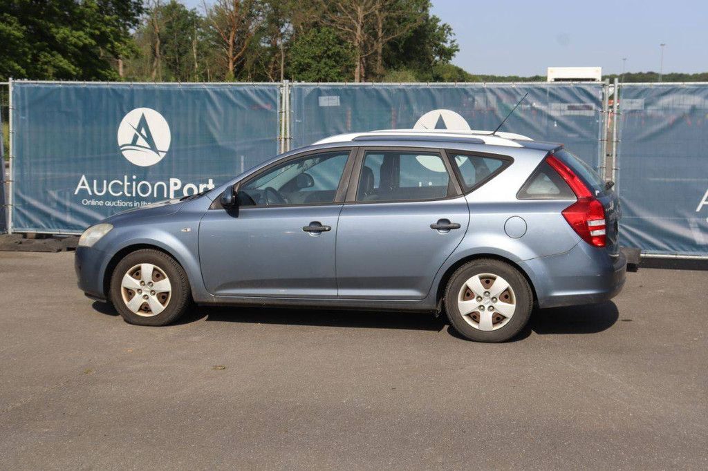 Passenger car Kia Ceed Diesel 115hp 2009 (Margin)