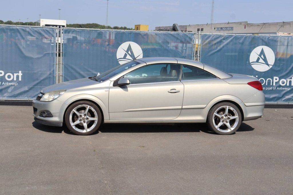 Passenger car Opel Astra Petrol 140hp 2007 (Margin)