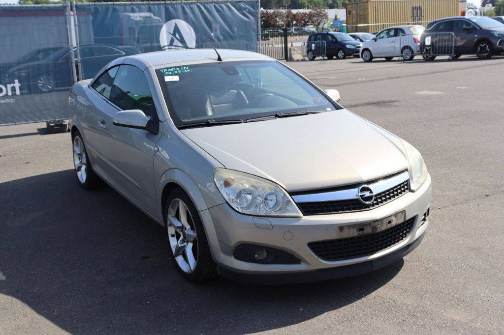Passenger car Opel Astra Petrol 140hp 2007 (Margin)