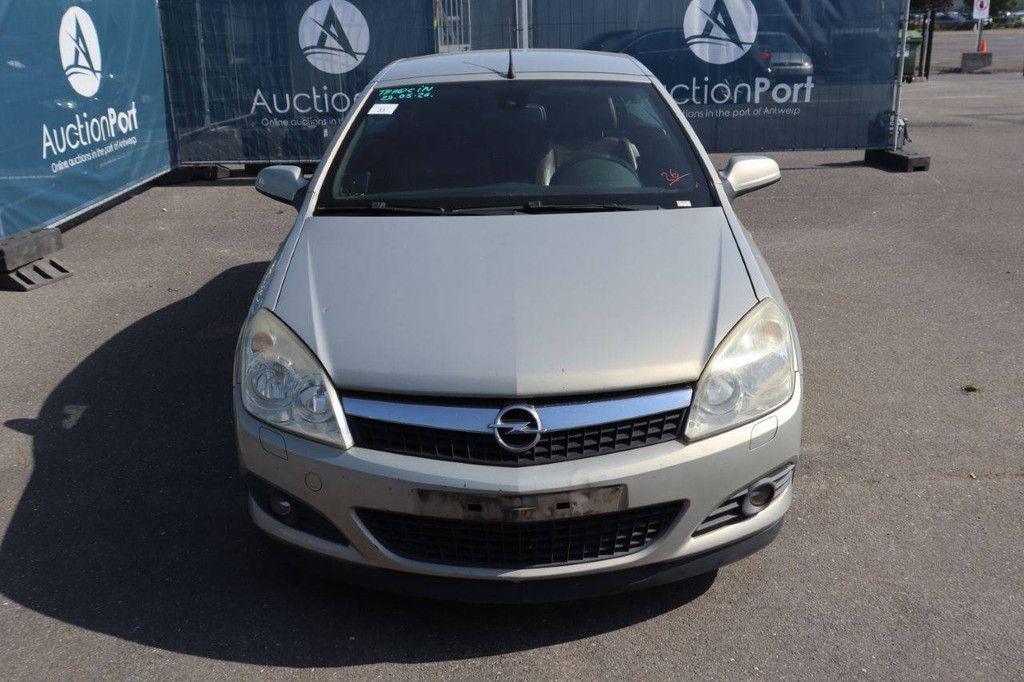 Passenger car Opel Astra Petrol 140hp 2007 (Margin)