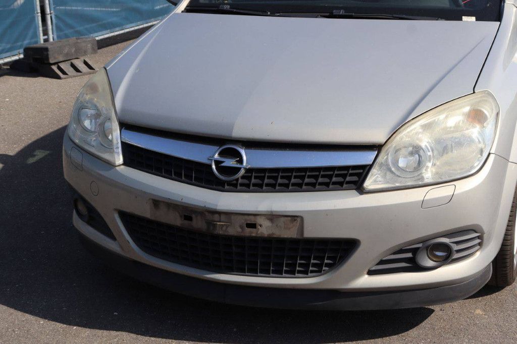 Passenger car Opel Astra Petrol 140hp 2007 (Margin)
