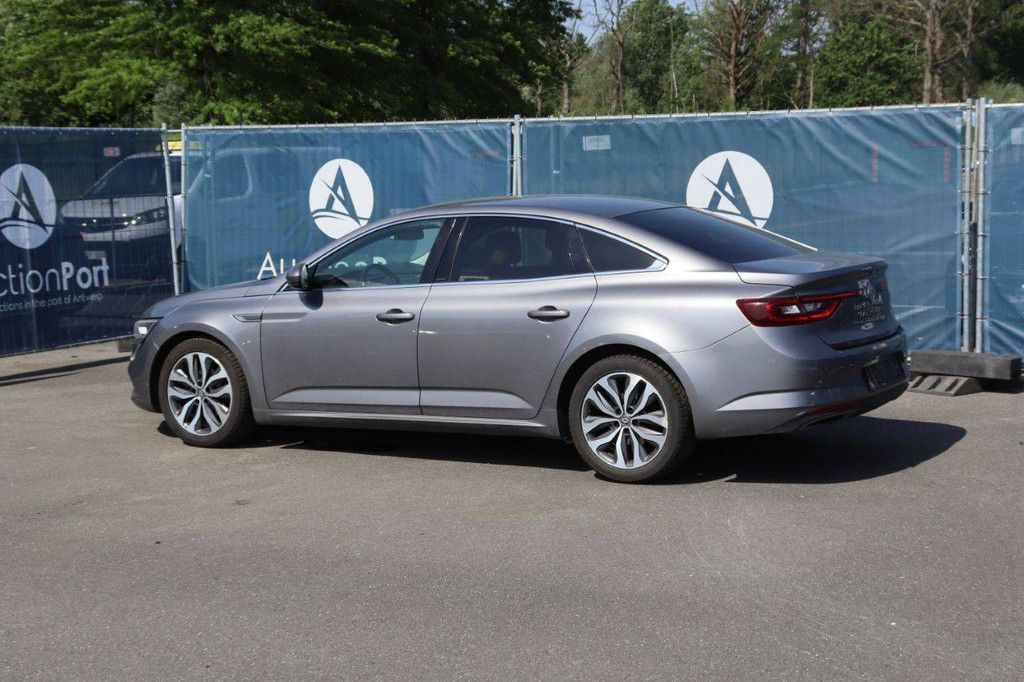 Renault Talisman Petrol 149hp Passenger Car 2017 (Margin)