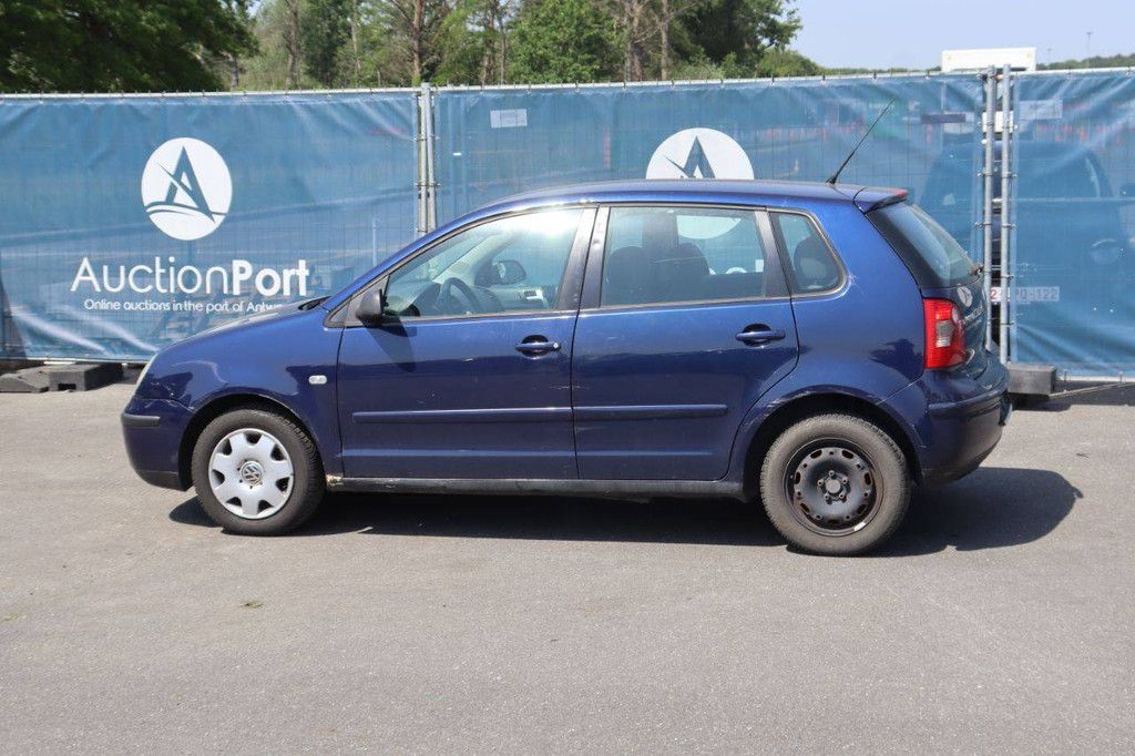 Passenger car Volkswagen Polo Petrol 65hp 2004 (Margin)
