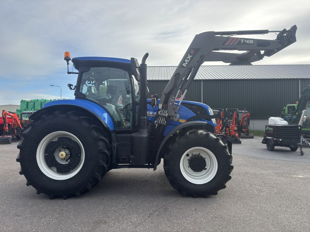 NEW HOLLAND T7.245 AC + FRONTLADER