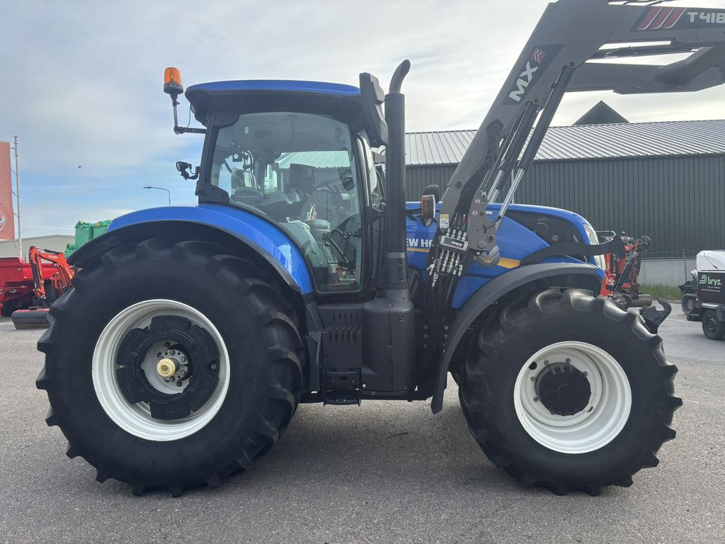 NEW HOLLAND T7.245 AC + FRONTLADER