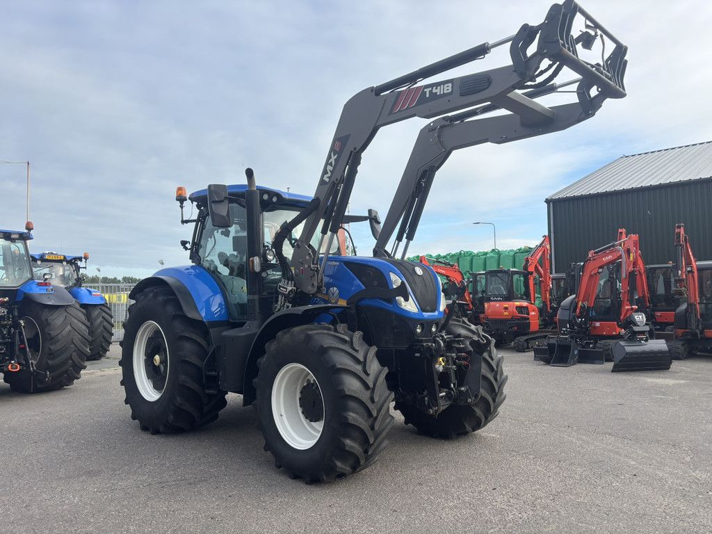 NEW HOLLAND T7.245 AC + FRONTLADER